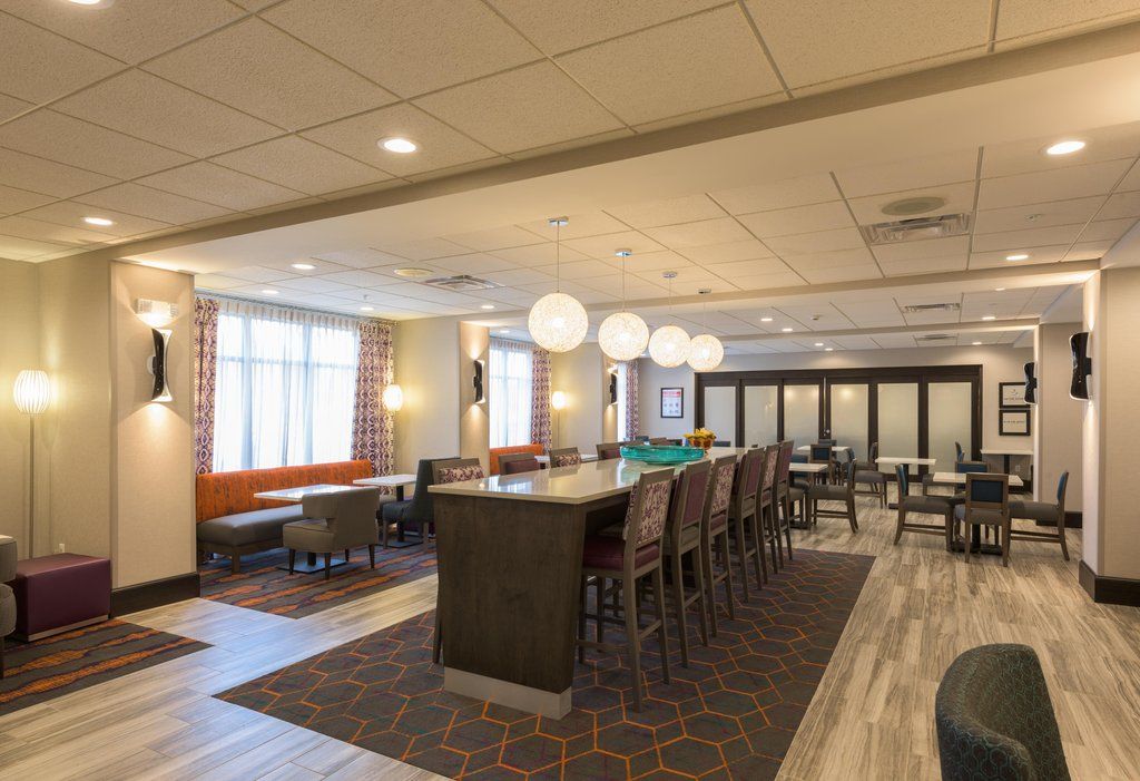 Hotel Hampton 3*